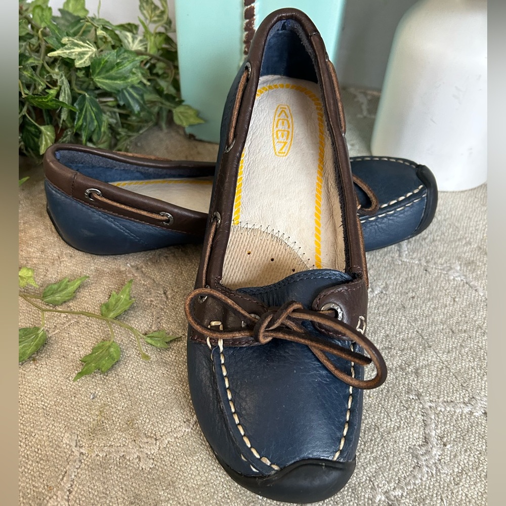 Keen Women's Blue and Brown Loafers - Picture 7 of 10